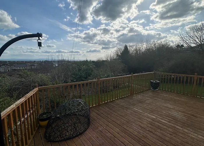 High Road, Stevenston, 15 Minutes Drive To Troon
