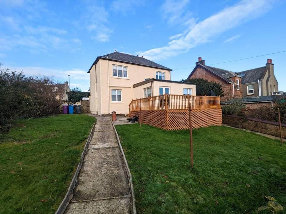 High Road, Stevenston, 15 Minutes Drive To Troon *